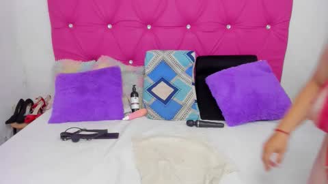 VivianParis online show from October 18, 4:41 pm