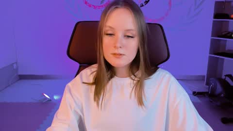 Snapshot of vivienleeigh chatting on December 25, 7:13 pm Vivien online show from December 25, 7:13 pm