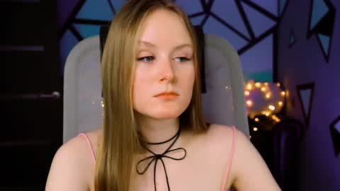 Snapshot of vivienleeigh chatting on January 19, 12:17 pm Vivien online show from January 19, 12:17 pm