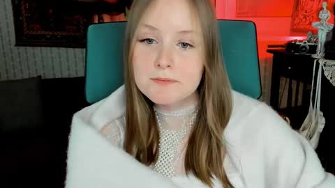 Snapshot of vivienleeigh chatting on February 9, 4:07 pm Vivien online show from February 9, 4:07 pm