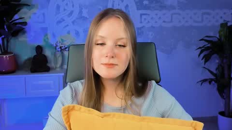 Snapshot of vivienleeigh chatting on March 1, 3:16 pm Vivien online show from March 1, 3:16 pm