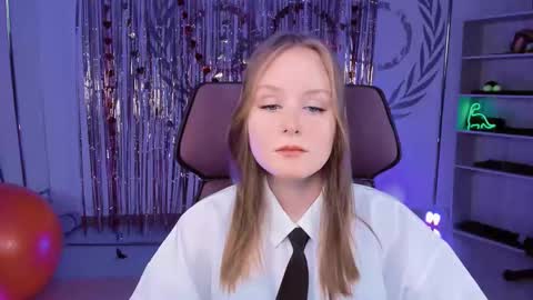 Snapshot of vivienleeigh chatting on March 9, 3:16 pm Vivien online show from March 9, 3:16 pm