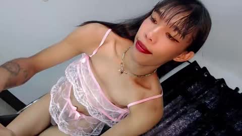 vixen online show from April 16, 6:25 am