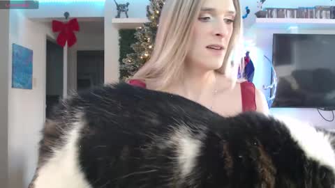 Snapshot of vixen_lockheart chatting on December 14, 6:23 pm Vixen online show from December 14, 6:23 pm