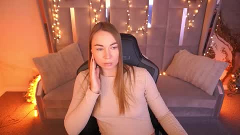 Ur Lady online show from February 18, 9:22 pm