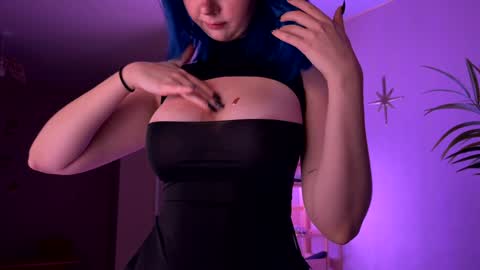 Polly  Online mostly at 9pm-2am UK Time online show from December 20, 5:20 pm