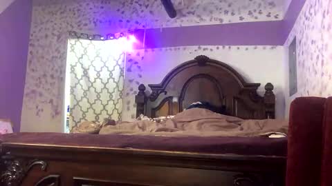 10 inch online show from December 3, 4:36 am