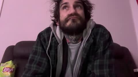 Snapshot of vj48826 chatting on December 14, 8:09 am VJ online show from December 14, 8:09 am