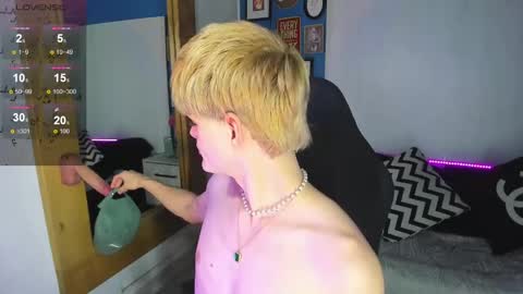 Vlad  online show from November 8, 2:39 pm