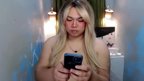 Nathalie online show from December 9, 12:34 am