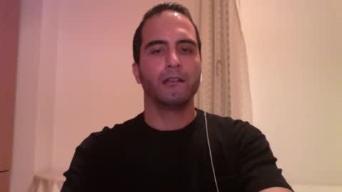 Snapshot of volve5 chatting on December 14, 12:01 am volve5 online show from December 14, 12:01 am