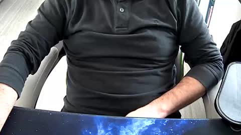 Snapshot of vonele chatting on October 23, 11:42 am Vonn online show from October 23, 11:42 am