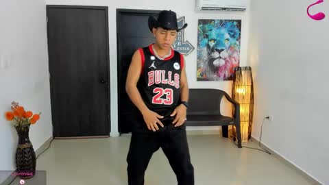 voyeurism_guys online show from November 14, 11:02 pm