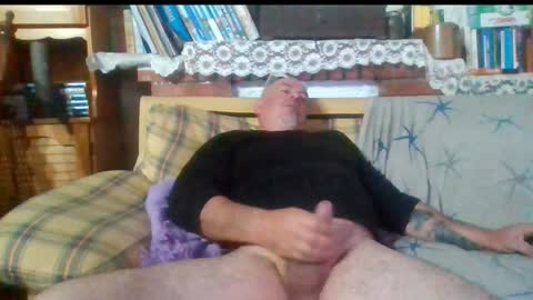 Snapshot of vuda77 chatting on January 20, 7:58 am oscar online show from January 20, 7:58 am