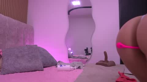 Violeta online show from April 21, 3:02 am