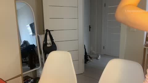 Arina online show from May 23, 9:35 am