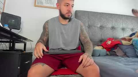 vyxen_ online show from February 16, 2:02 pm