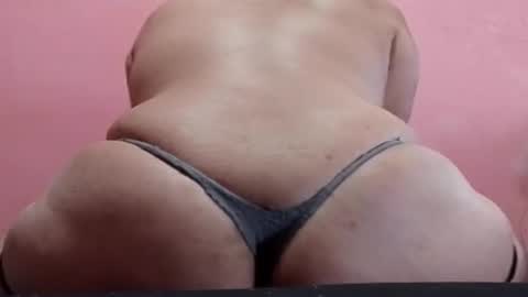 Snapshot of vyxsin chatting on December 22, 2:47 pm vyxsin online show from December 22, 2:47 pm