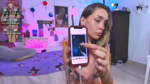 Waifu exe online show from September 9, 5:40 am