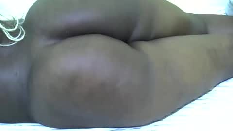 Snapshot of wakanda_43 chatting on October 8, 2:42 am candy online show from October 8, 2:42 am