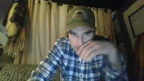 Snapshot of waketomyd chatting on March 9, 6:28 am WakeToMyD online show from March 9, 6:28 am