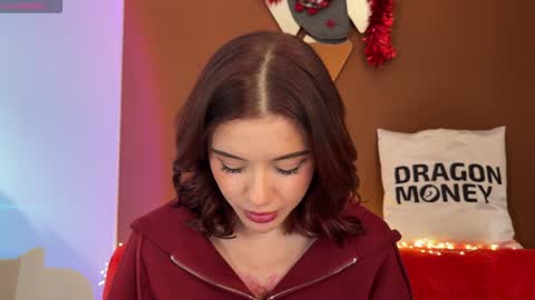 Mia online show from January 7, 6:35 pm