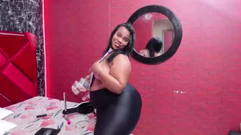 waleska   online show from November 25, 12:16 pm