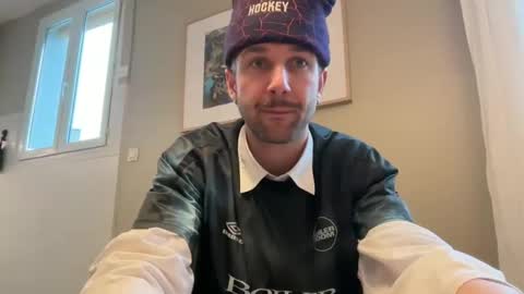 Snapshot of walice123 chatting on February 25, 2:44 pm Walice online show from February 25, 2:44 pm