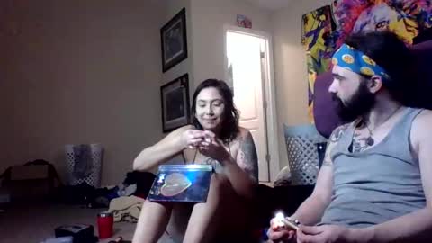 COSMOxWANDA online show from January 9, 3:20 am