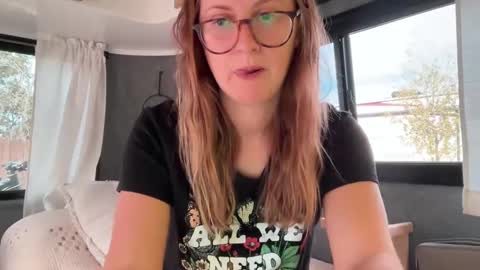 Snapshot of wanderlustjade chatting on October 8, 3:31 pm Jade  Adonis online show from October 8, 3:31 pm