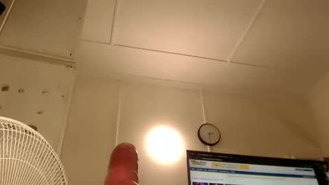 Snapshot of wantsum2night chatting on December 2, 4:29 am wants online show from December 2, 4:29 am