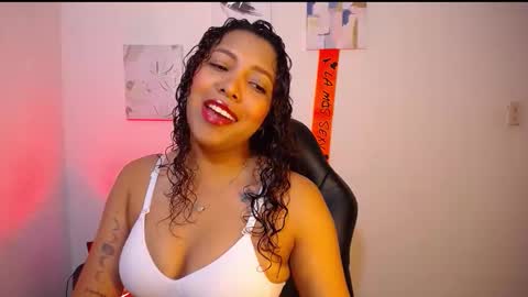 Snapshot of warisgoddes chatting on October 10, 6:18 pm EMILY online show from October 10, 6:18 pm