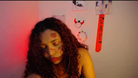 Snapshot of warisgoddes chatting on October 16, 6:14 am EMILY online show from October 16, 6:14 am