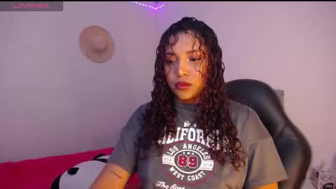 Snapshot of warisgoddes chatting on November 6, 7:53 am EMILY online show from November 6, 7:53 am