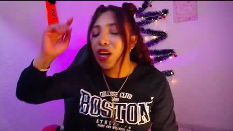 Snapshot of warisgoddes chatting on November 27, 3:41 am EMILY online show from November 27, 3:41 am