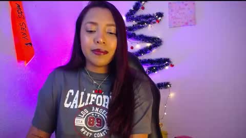 Snapshot of warisgoddes chatting on December 3, 5:26 am EMILY online show from December 3, 5:26 am