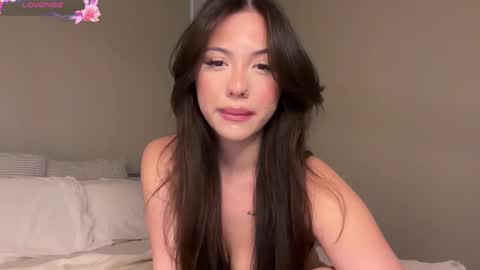 Snapshot of wasianbby chatting on February 17, 9:03 am Hey my name is Mila Girl next door x online show from February 17, 9:03 am