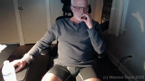 wasted_daze_ online show from February 19, 2:33 am
