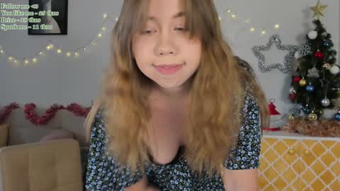 Snapshot of watermelon_sugar_ chatting on January 4, 12:49 pm Tess Pls support me with Can we reach 155 my favorite number online show from January 4, 12:49 pm