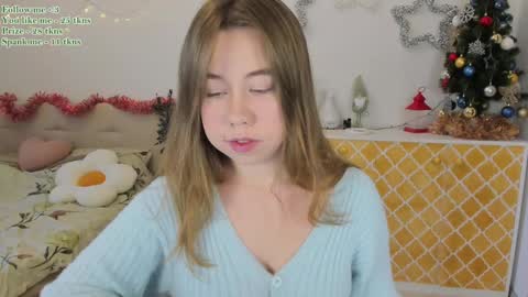 Snapshot of watermelon_sugar_ chatting on January 17, 8:56 am Tess Pls support me with Can we reach 155 my favorite number online show from January 17, 8:56 am