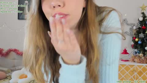 Snapshot of watermelon_sugar_ chatting on January 17, 11:59 am Tess Pls support me with Can we reach 155 my favorite number online show from January 17, 11:59 am