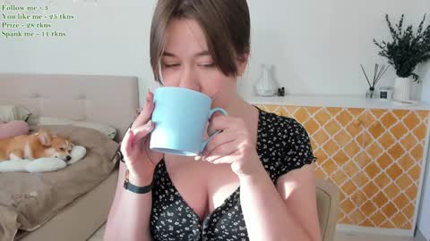 Snapshot of watermelon_sugar_ chatting on January 20, 10:07 am Tess Pls support me with Can we reach 155 my favorite number online show from January 20, 10:07 am