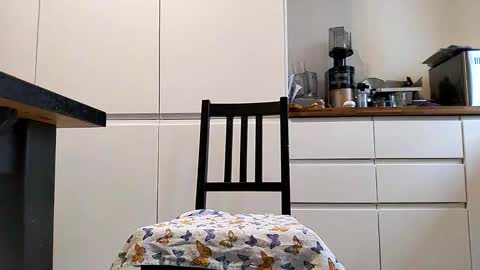 Snapshot of waterpolo66 chatting on February 27, 8:06 am waterpolo66 online show from February 27, 8:06 am