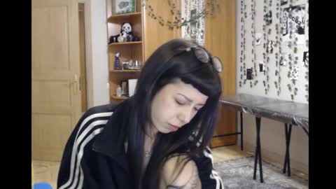 Mina online show from November 16, 8:36 pm