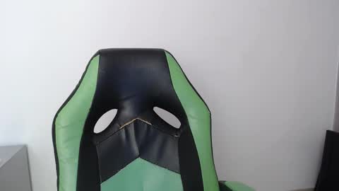 Trixie 3 online show from February 26, 2:27 pm