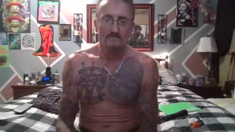 we_r_freaks online show from February 7, 5:11 am