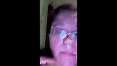 Snapshot of webgirl2 chatting on December 8, 7:54 pm Marina online show from December 8, 7:54 pm