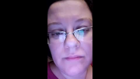 Snapshot of webgirl2 chatting on January 9, 1:18 am Marina online show from January 9, 1:18 am