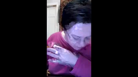 Snapshot of webgirl2 chatting on January 9, 10:41 pm Marina online show from January 9, 10:41 pm