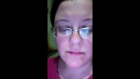 Snapshot of webgirl2 chatting on January 20, 12:36 am Marina online show from January 20, 12:36 am